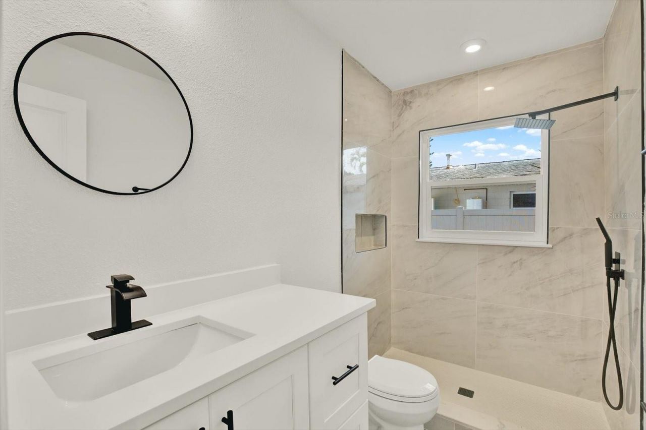 1810 Maryland Avenue Ne, Saint Petersburg, FL 33703 Photo