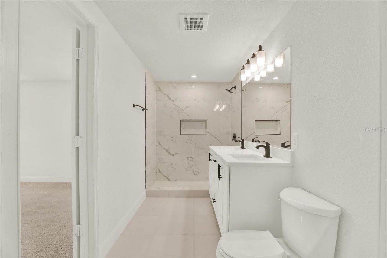 1810 Maryland Avenue Ne, Saint Petersburg, FL 33703 Photo