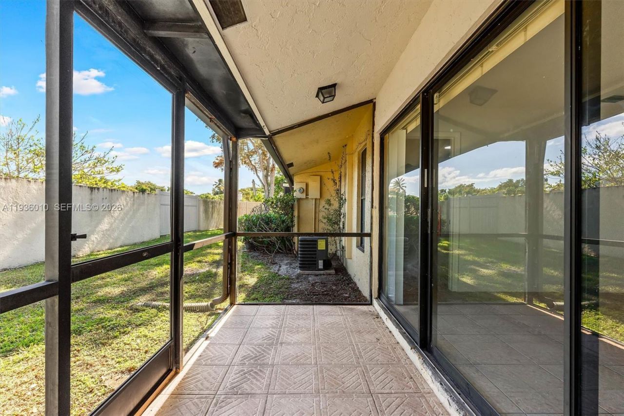 795 Banks Rd, Margate, FL 33063 Photo