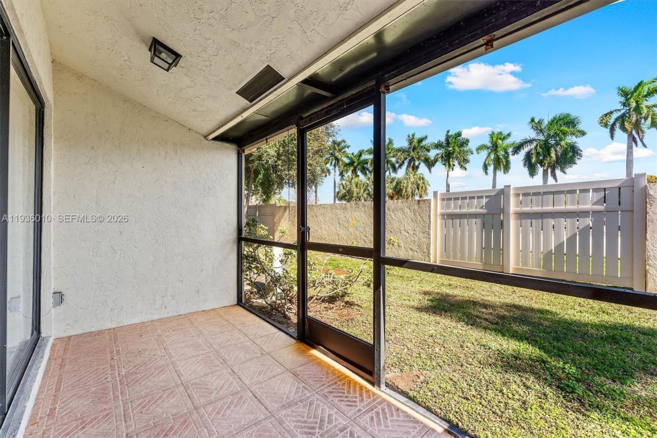 795 Banks Rd, Margate, FL 33063 Photo