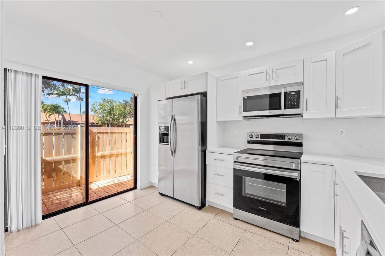 795 Banks Rd, Margate, FL 33063 Photo