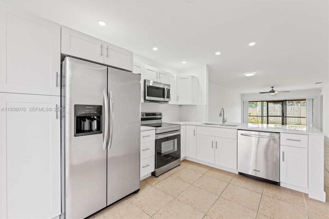 795 Banks Rd, Margate, FL 33063 Photo