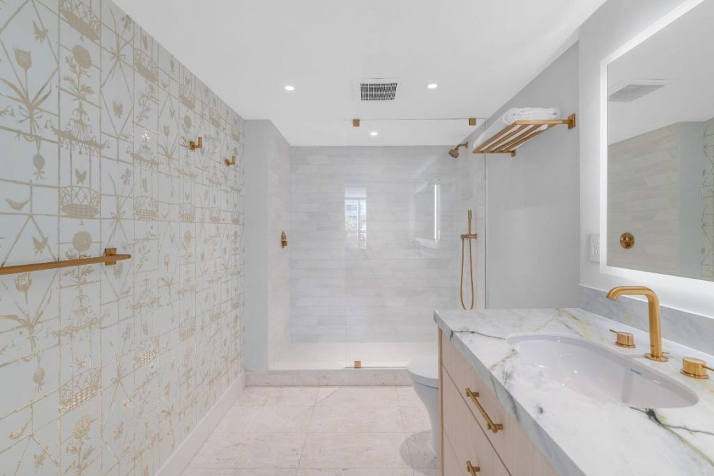 2773 S Ocean Boulevard, Unit 209, Palm Beach, FL 33480 Photo