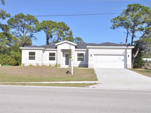 1043 Walden Boulevard SE, Palm Bay, FL 32909