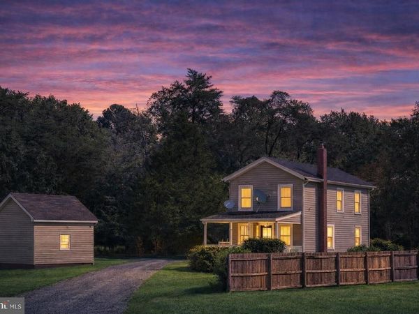 9199 FREDERICKSBURG TPKE, WOODFORD, VA 22580