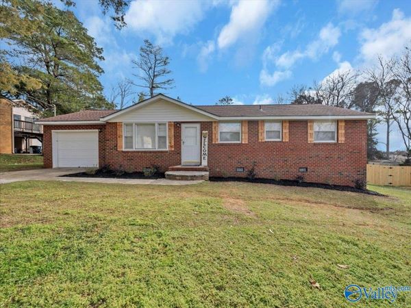 2626 NE Valley Brook Drive, Huntsville, AL 35811