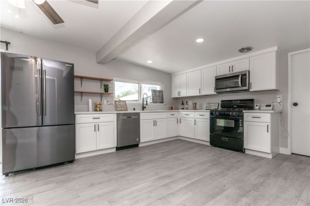 4733 E Harmon Avenue, Las Vegas, NV 89121 Main Photo