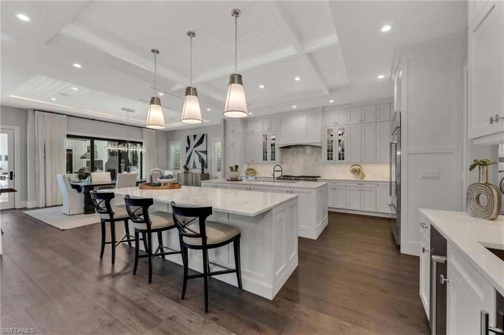 2025 Crayton Rd, Naples, FL 34102 Photo