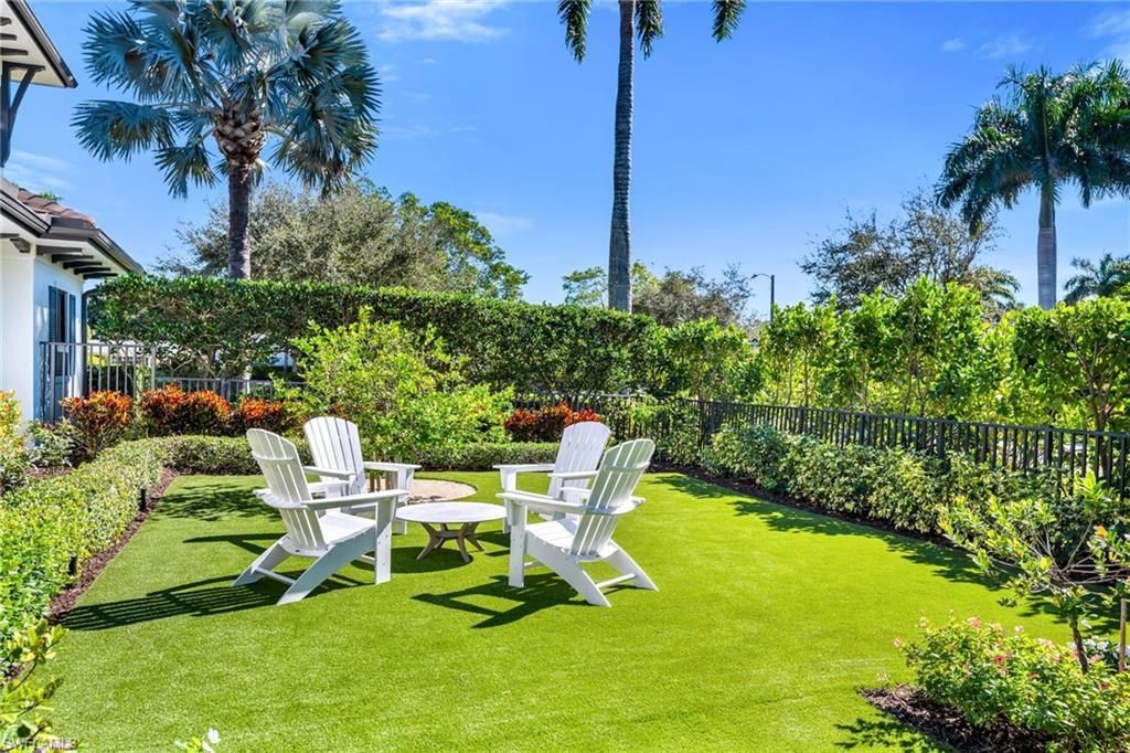 2025 Crayton Rd, Naples, FL 34102 Photo