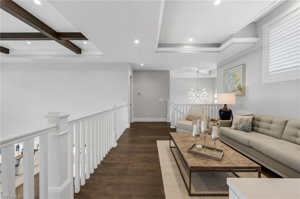 2025 Crayton Rd, Naples, FL 34102 Photo