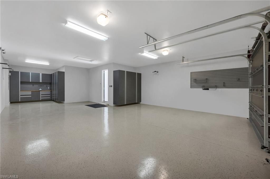 2025 Crayton Rd, Naples, FL 34102 Photo