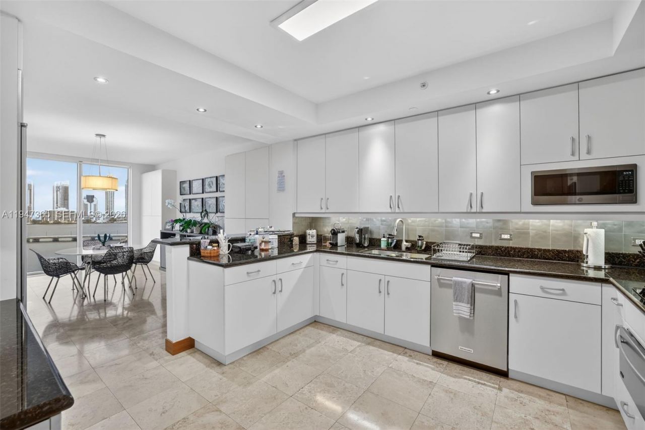 3201 NE 183rd St, Unit 906, Aventura, FL 33160 Photo