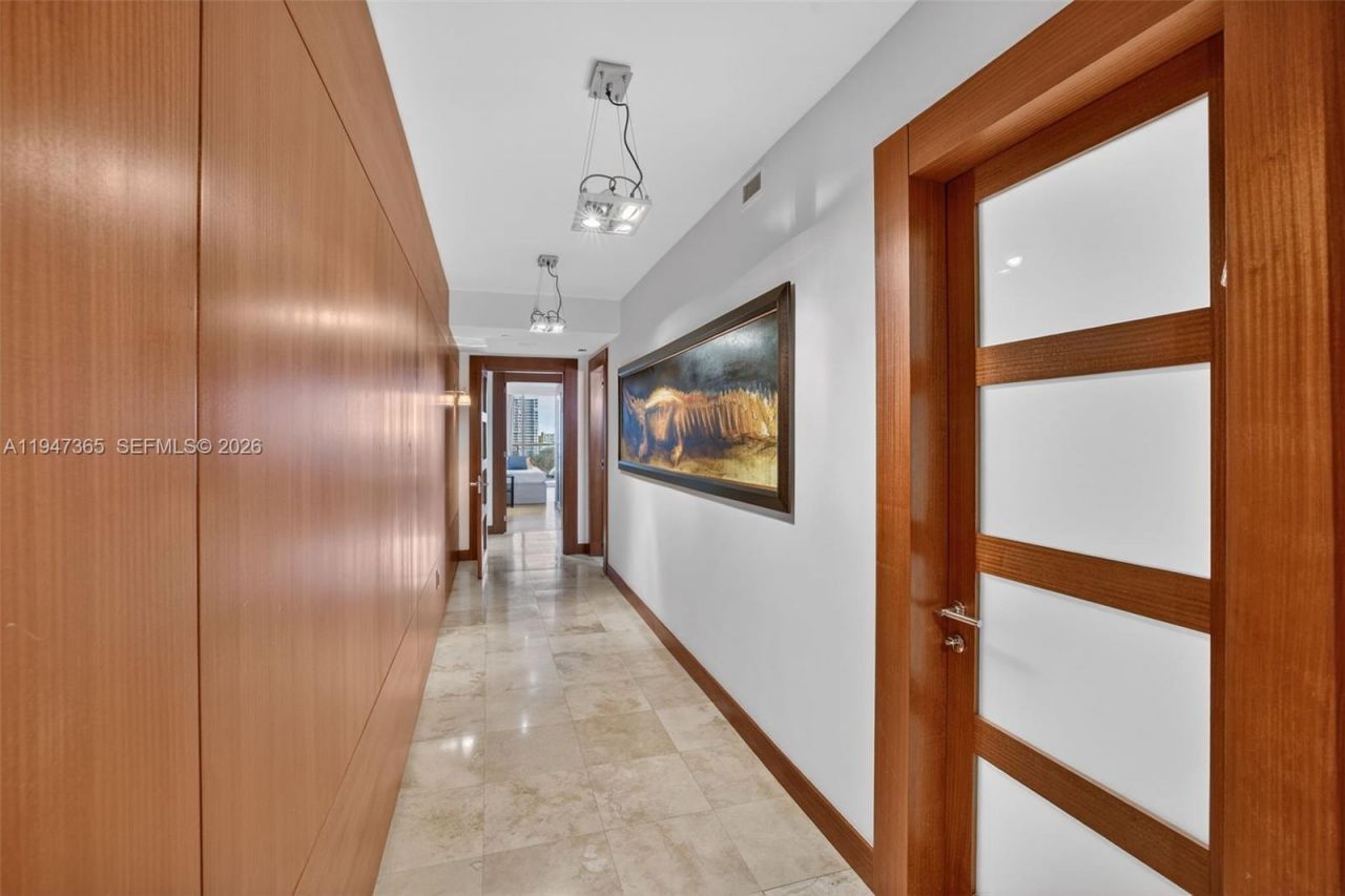 3201 NE 183rd St, Unit 906, Aventura, FL 33160 Photo