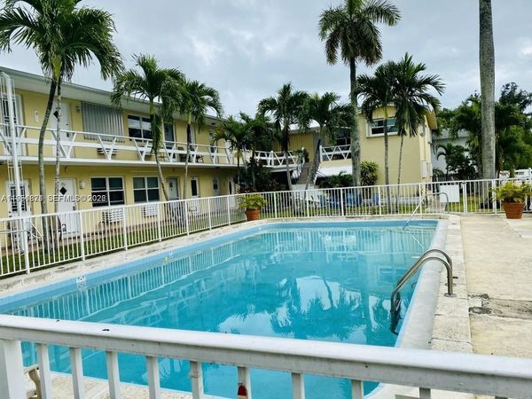 Unit 111, North Miami, FL 33181