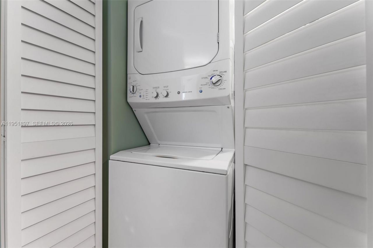 40 NE Plantation Rd, Unit 301, Hutchinson Island, FL 34996 Photo