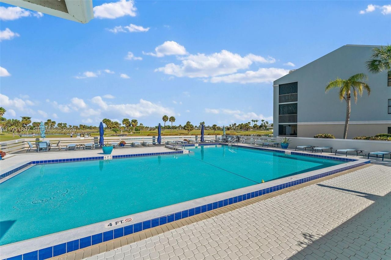 40 NE Plantation Rd, Unit 301, Hutchinson Island, FL 34996 Photo