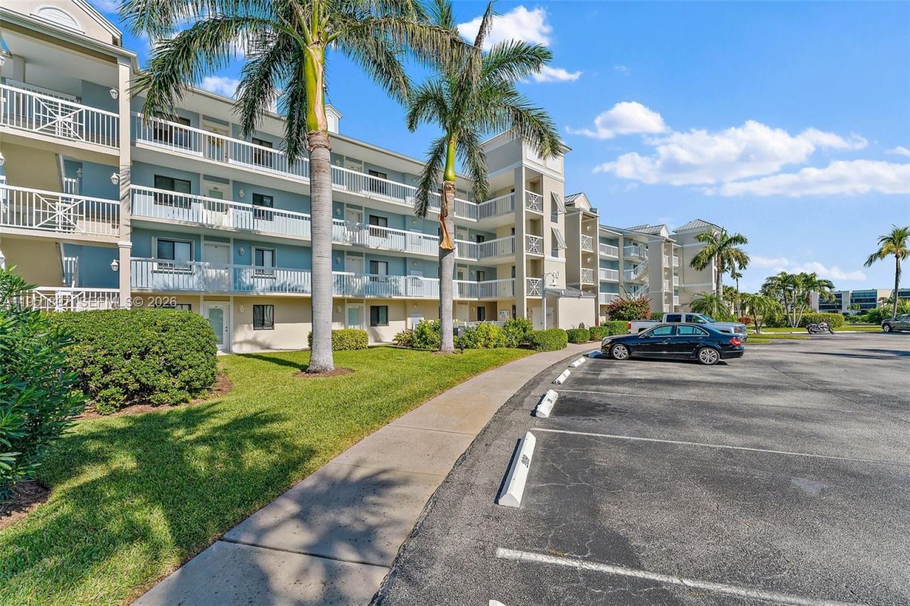 40 NE Plantation Rd, Unit 301, Hutchinson Island, FL 34996 Photo