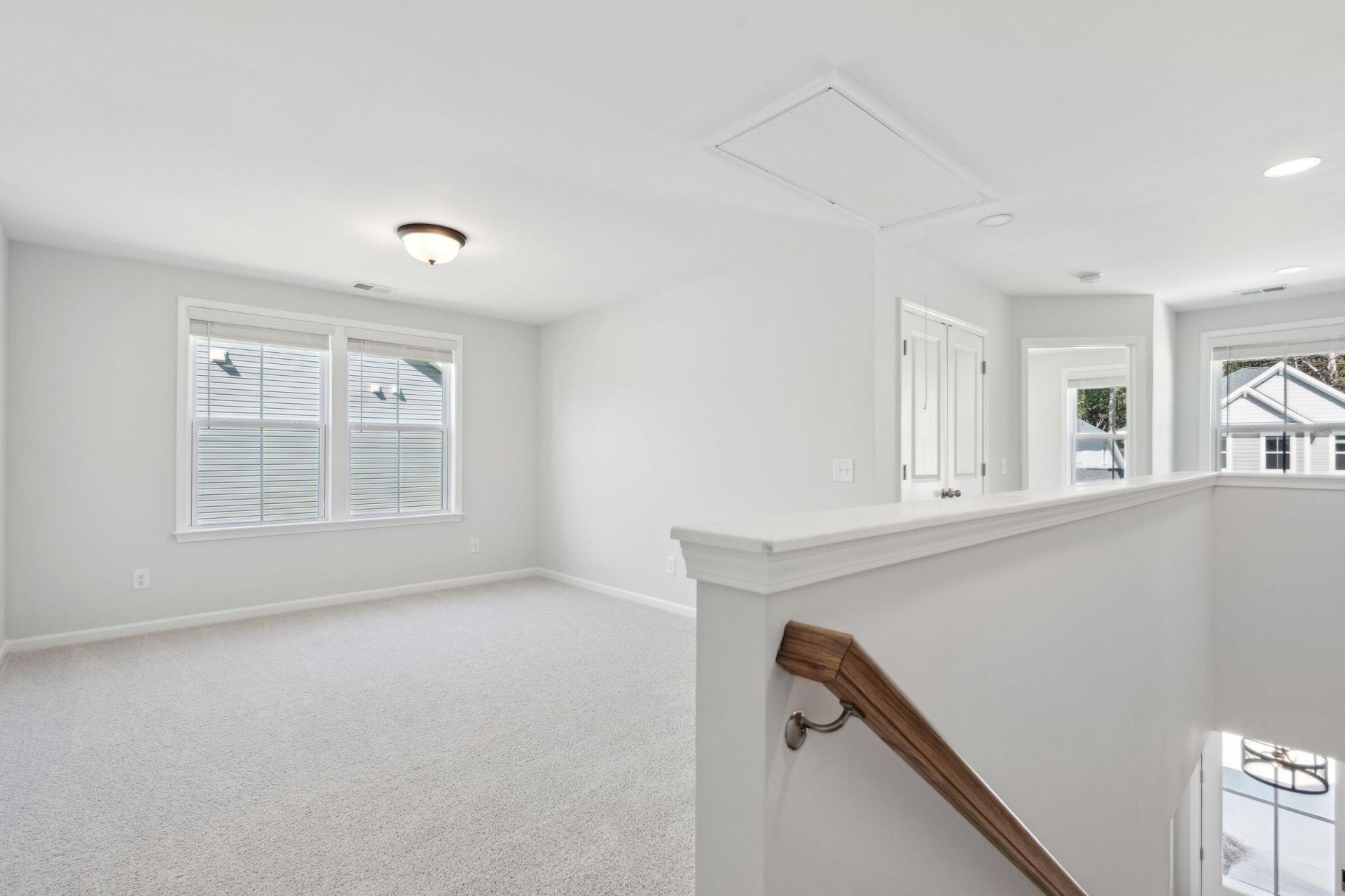 723 Alma Square Drive Photo 21