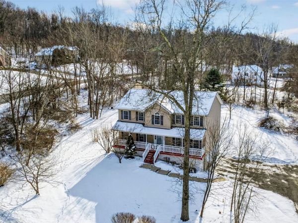 6 Jill Marie Circle, Wallkill, NY 12589