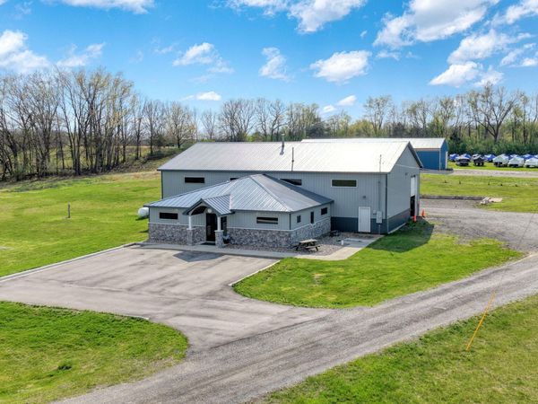 9486 S Meridian Road, Clarklake, MI 49234