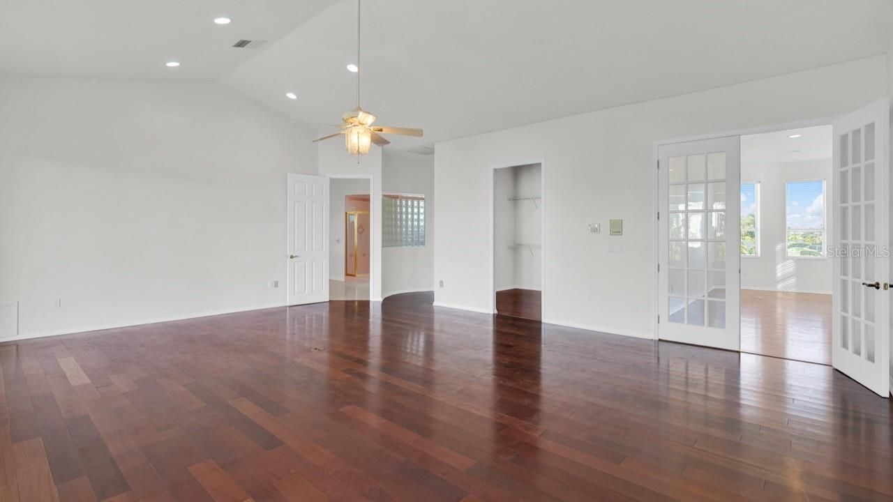 608 Columbus Drive, Tierra Verde, FL 33715 Photo