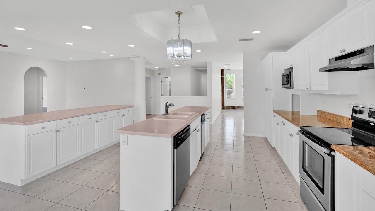 608 Columbus Drive, Tierra Verde, FL 33715 Photo