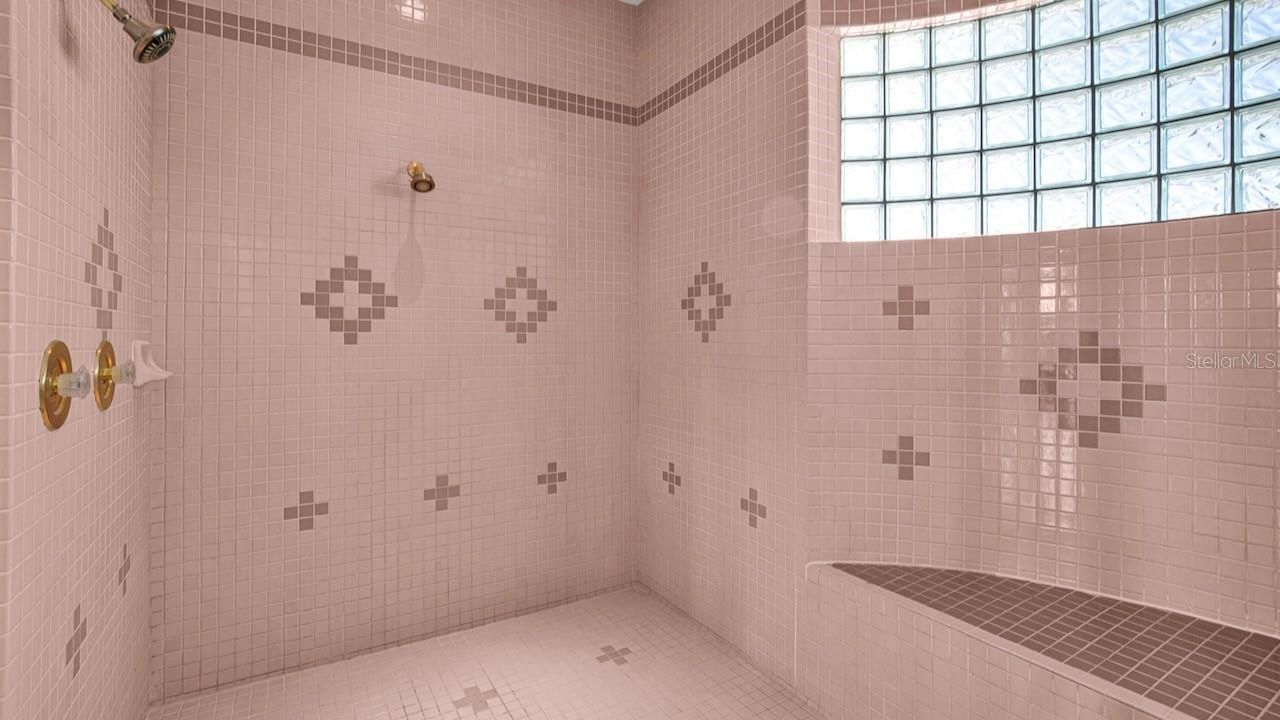 608 Columbus Drive, Tierra Verde, FL 33715 Photo