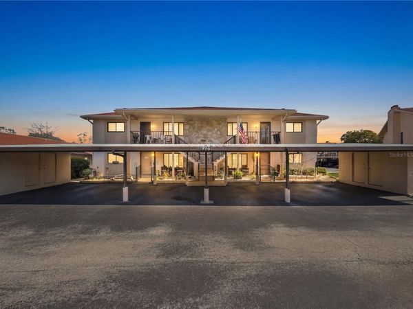 9961 EAGLES POINT CIRCLE, Unit 4, PORT RICHEY, FL 34668