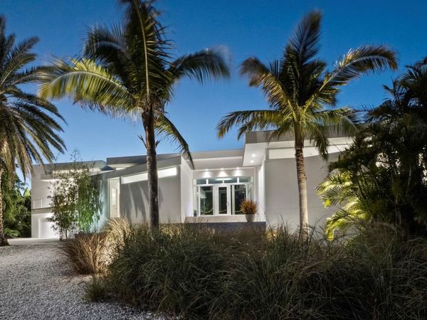 1235 CENTER PLACE, SARASOTA, FL 34236