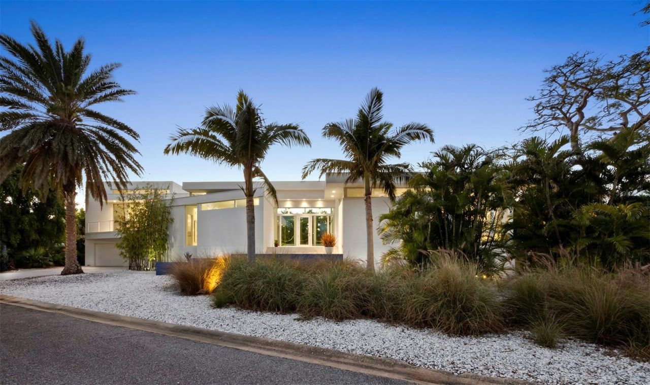 1235 Center Place, Sarasota, FL 34236 Photo