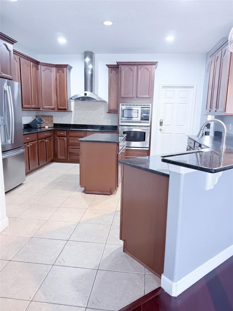 7637 Saint Stephens Court, Orlando, FL 32835 Photo