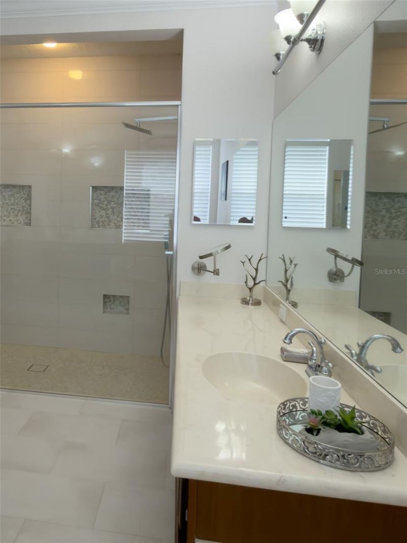 7637 Saint Stephens Court, Orlando, FL 32835 Photo