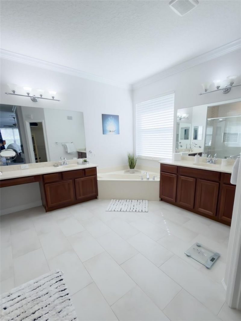 7637 Saint Stephens Court, Orlando, FL 32835 Photo