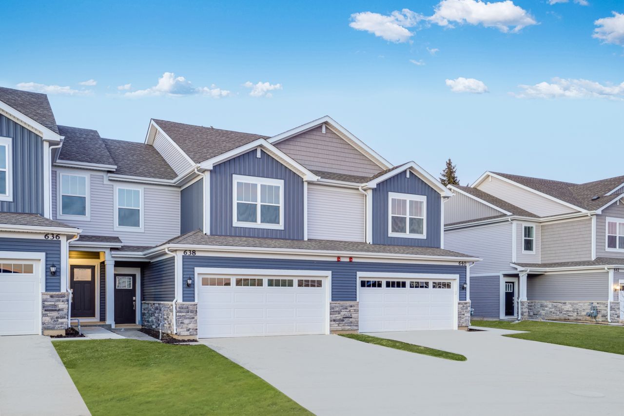 638 Cassia Court, Crystal Lake, IL 60012 Main Photo