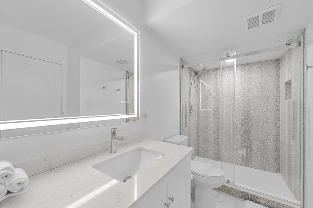 5380 N Ocean Drive, Unit 8c, Singer Island, FL 33404 Photo