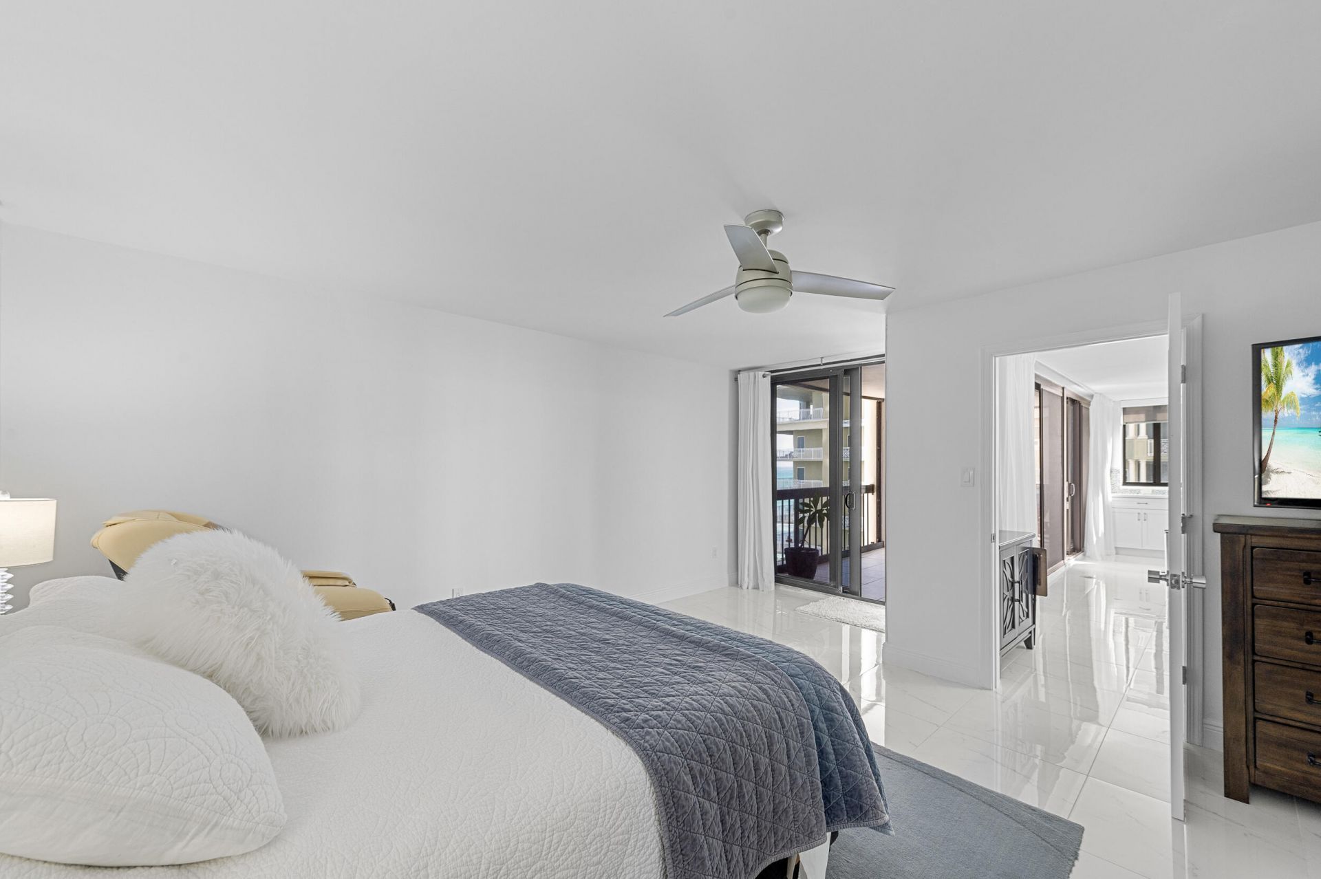 5380 N Ocean Drive, Unit 8c, Singer Island, FL 33404 Photo