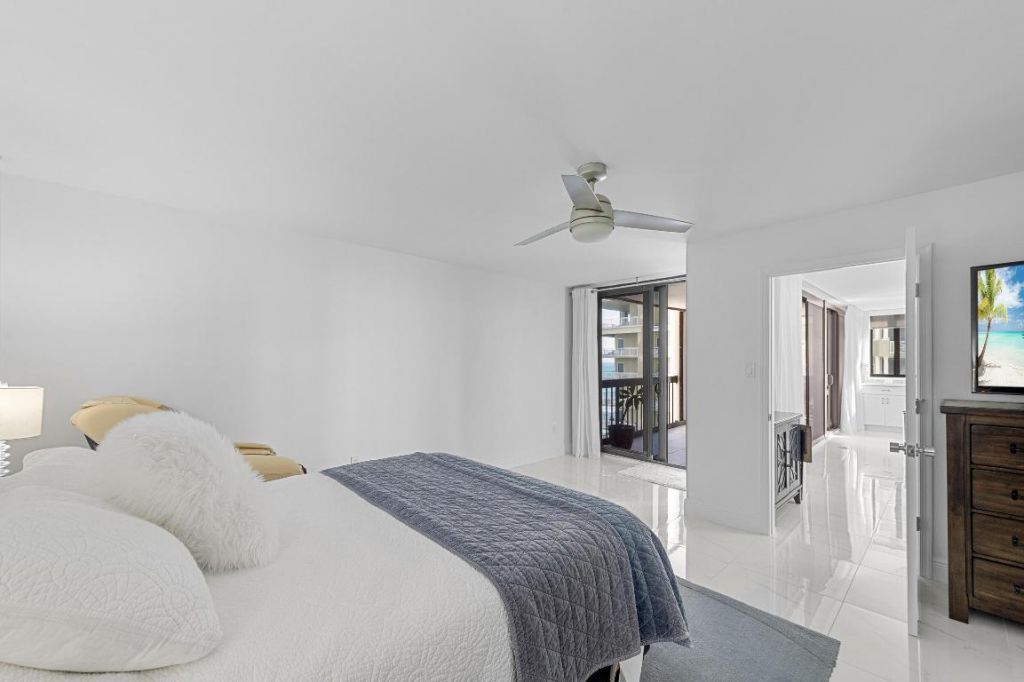 5380 N Ocean Drive, Unit 8c, Singer Island, FL 33404 Photo