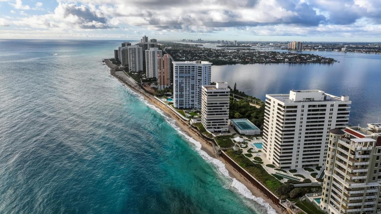 5380 N Ocean Drive, Unit 8c, Singer Island, FL 33404 Photo