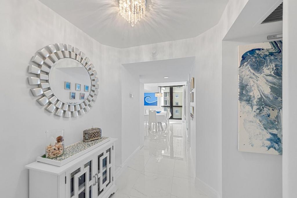 5380 N Ocean Drive, Unit 8c, Singer Island, FL 33404 Photo