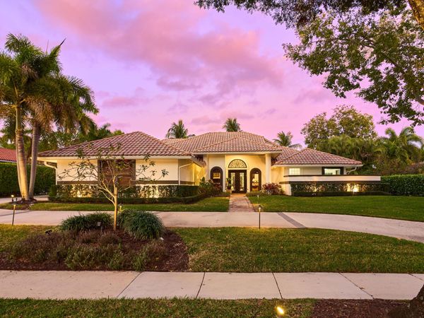 3700 Embassy Drive, West Palm Beach, FL 33401