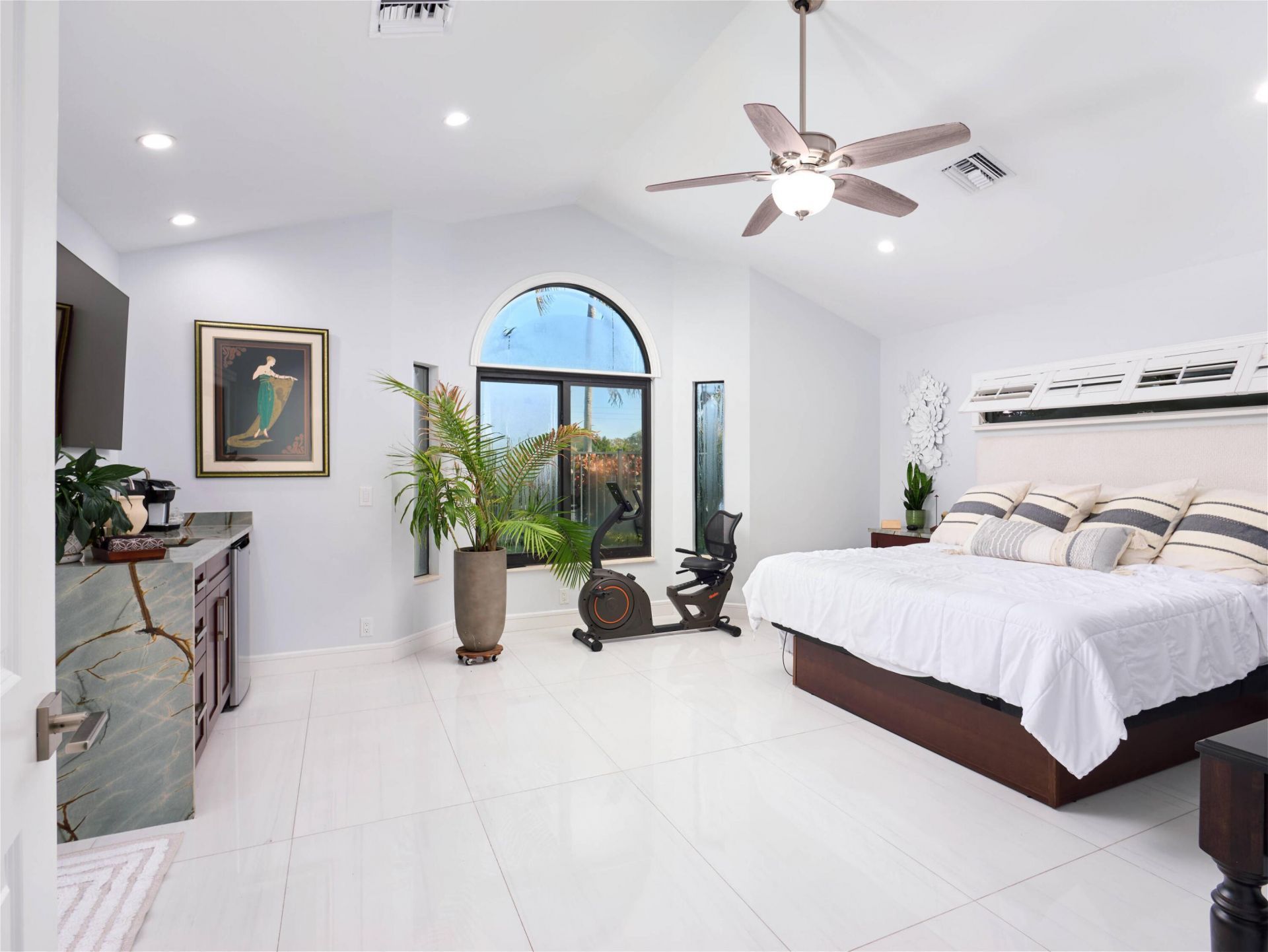 3700 Embassy Drive, West Palm Beach, FL 33401 Photo