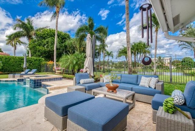 3700 Embassy Drive, West Palm Beach, FL 33401 Photo