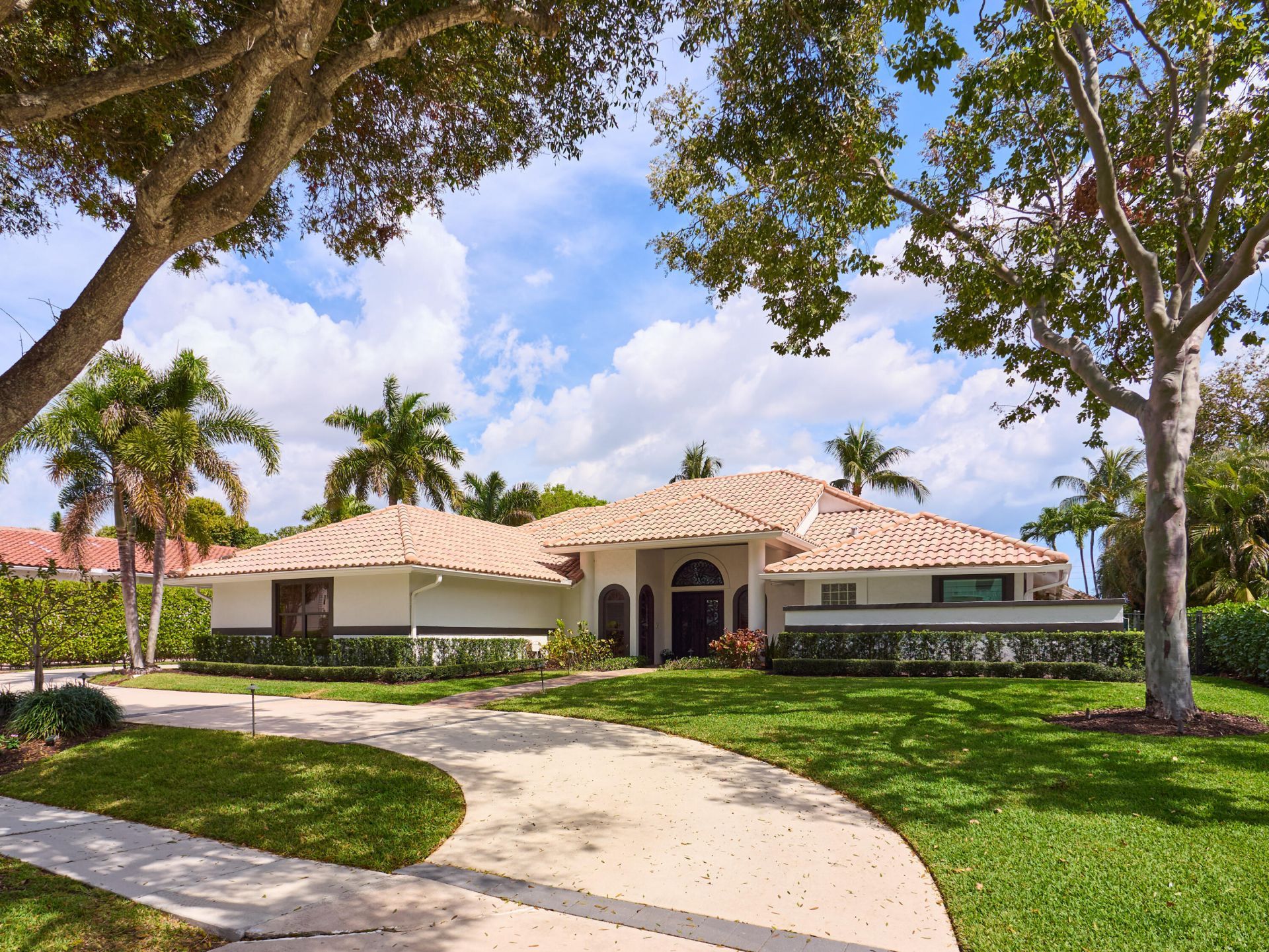 3700 Embassy Drive, West Palm Beach, FL 33401 Photo