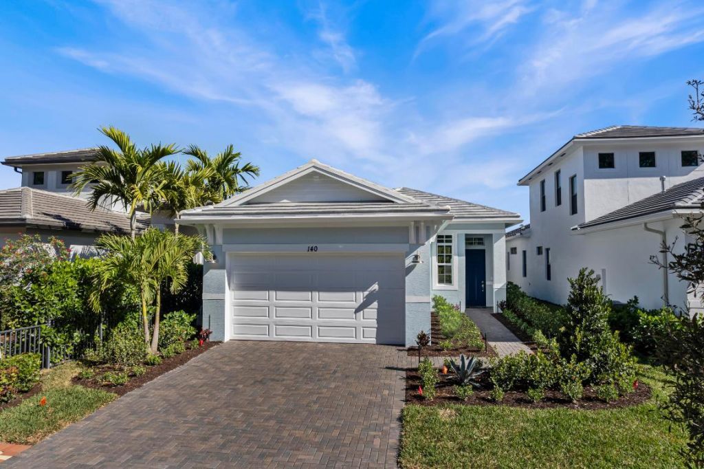 140 SE Via Tirso, Port Saint Lucie, FL 34952 Photo