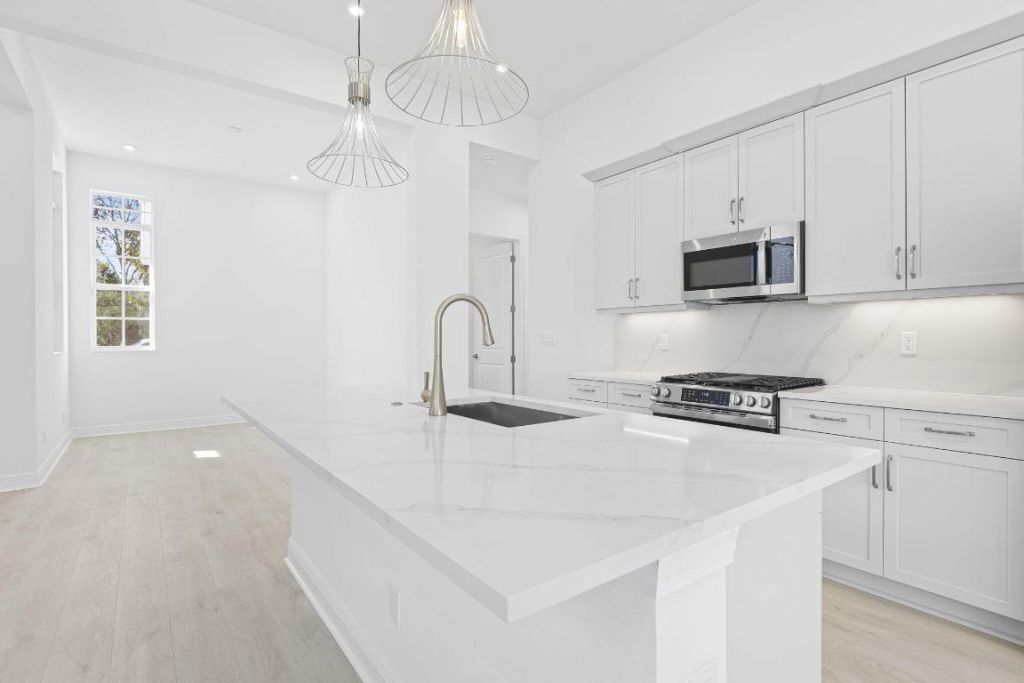 140 SE Via Tirso, Port Saint Lucie, FL 34952 Photo