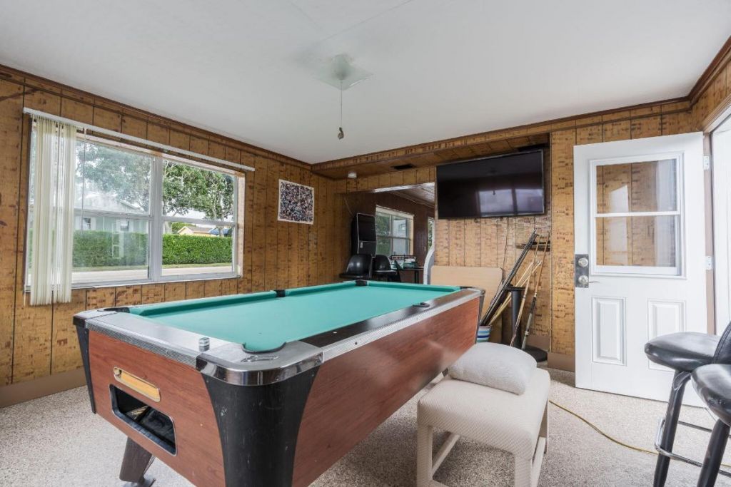 945 Miner Road, Lake Worth, FL 33462 Photo