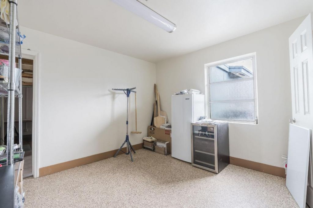 945 Miner Road, Lake Worth, FL 33462 Photo