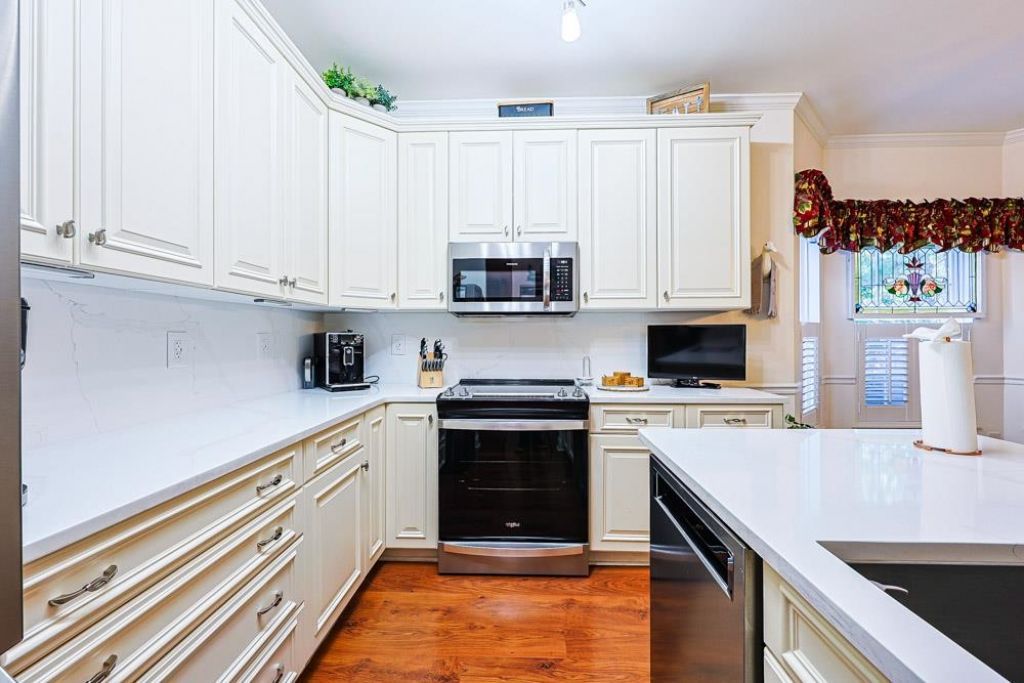 815 Botany Loop Photo 10