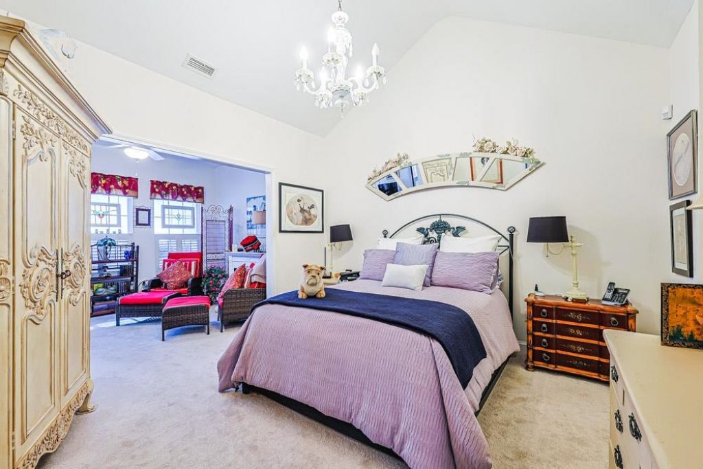 815 Botany Loop Photo 12