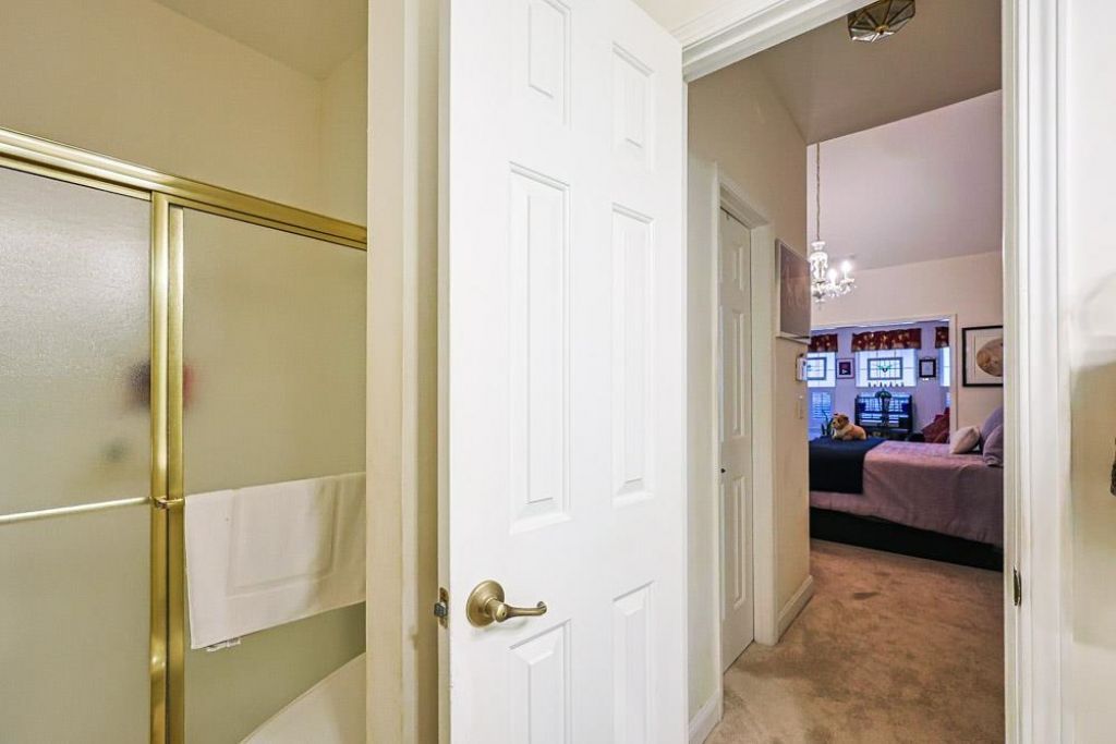 815 Botany Loop Photo 18